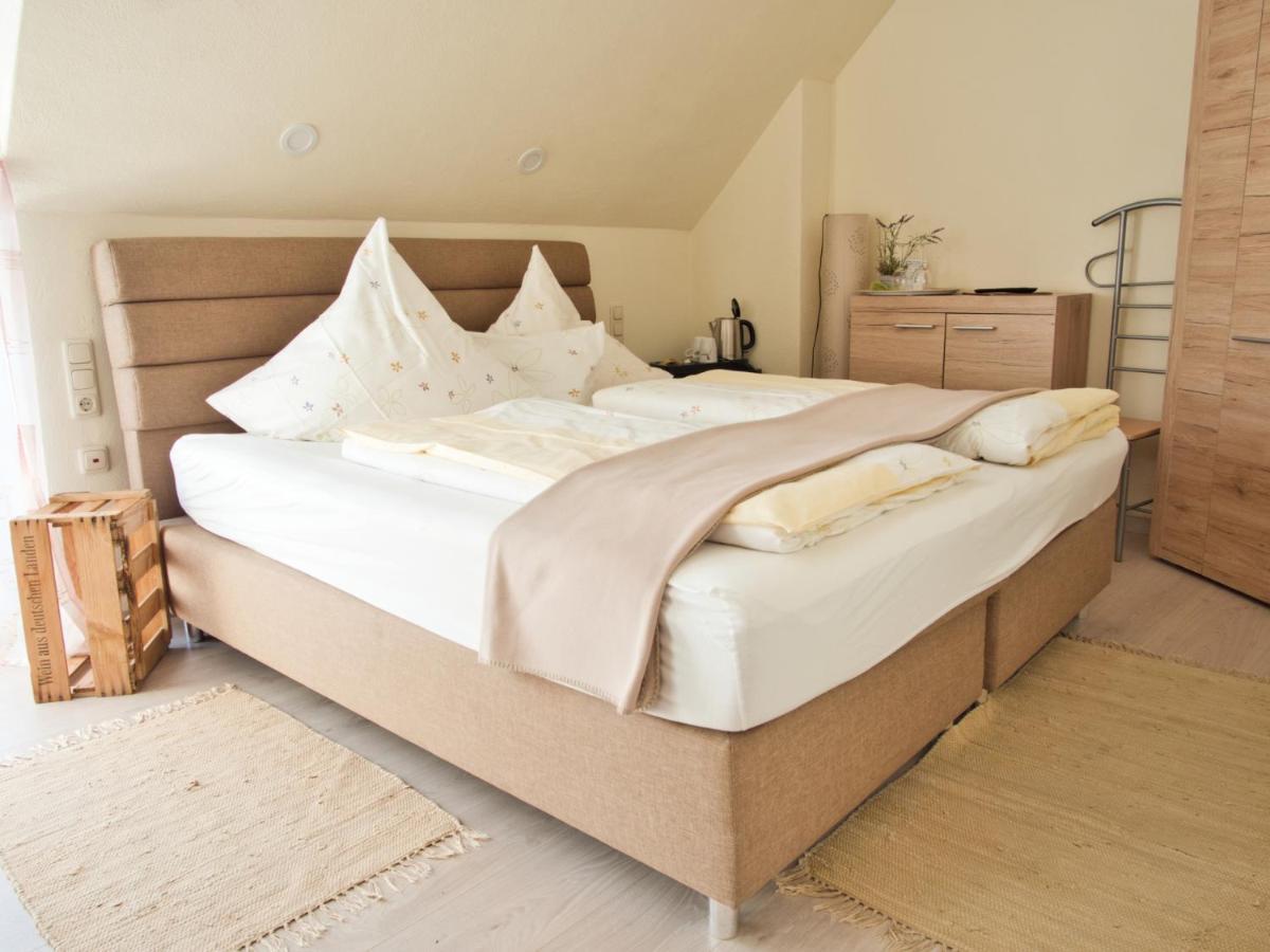 Kirschberghof Gaestehaus Und Weinverkauf Sommerhausen Bagian luar foto