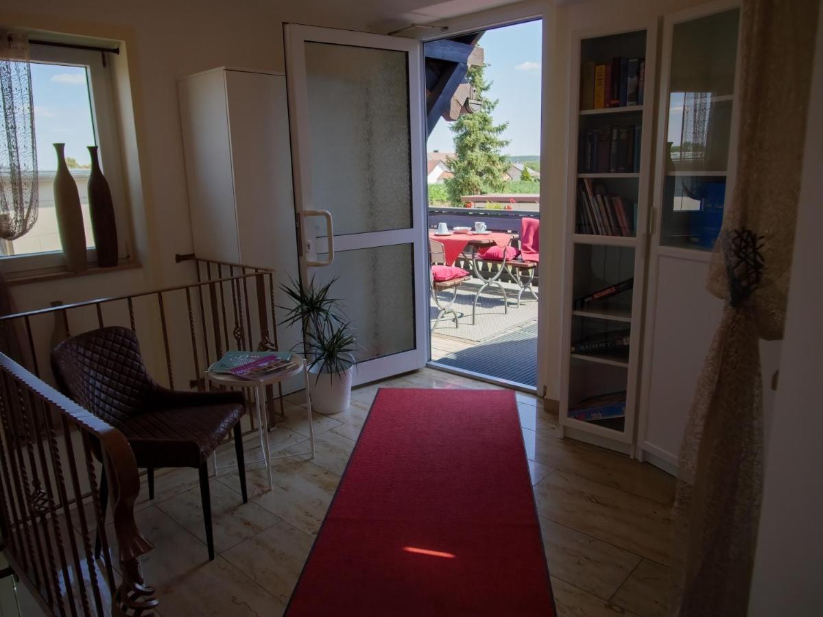 Kirschberghof Gaestehaus Und Weinverkauf Sommerhausen Bagian luar foto