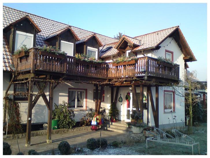 Kirschberghof Gaestehaus Und Weinverkauf Sommerhausen Bagian luar foto